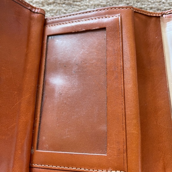 Authentic Genuine Dooney & Bourke Women’s Leather Wallet - Picture 5 of 12